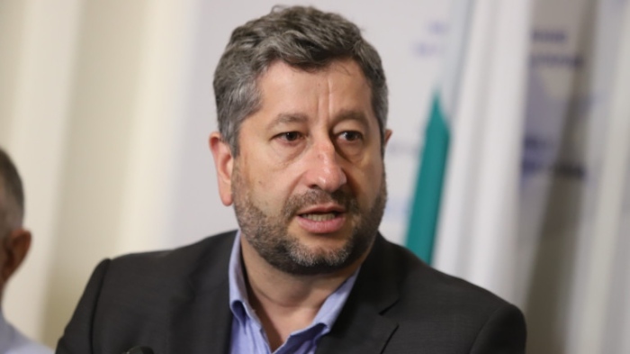 Христо Иванов настоява парламентът да се откаже от ваканцията си